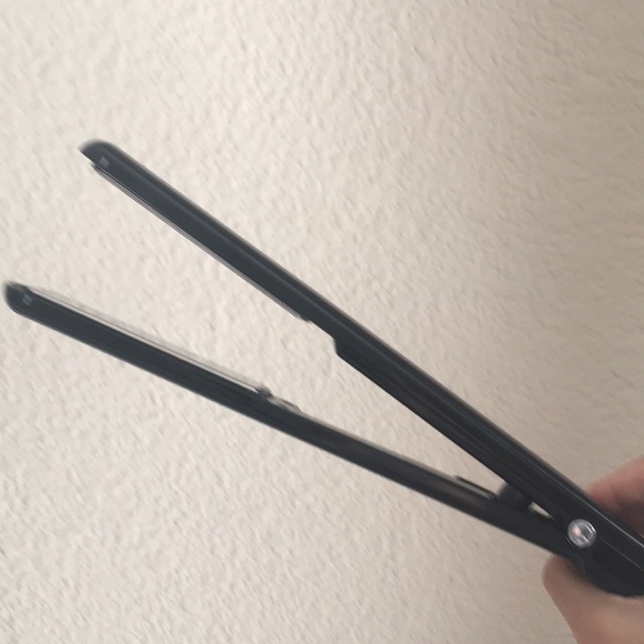 ❤️SOLD ❤️BabylissPro NANO TITANIUM ultra thin | like new - Picture 3 of 7